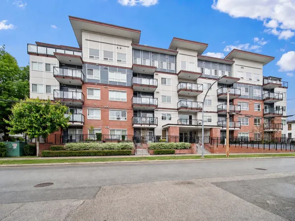 2229 Atkins Ave #306, Pt Coquitlam, BC V3C 0H2