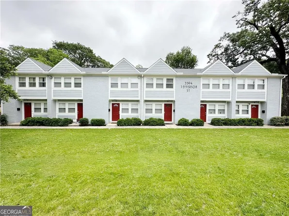 1749 Hawthorne Ave, Atlanta, GA 30337