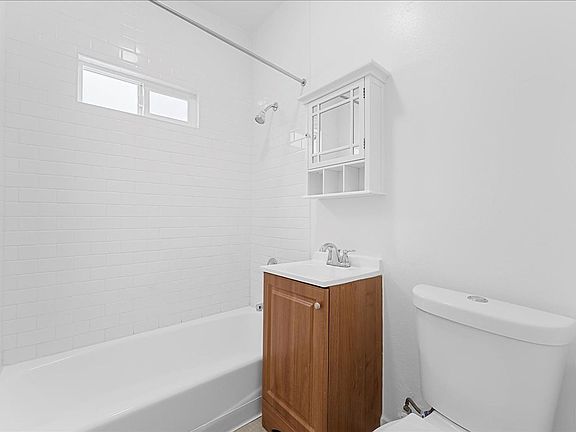 5th image of 406 S Coronado St APT 106