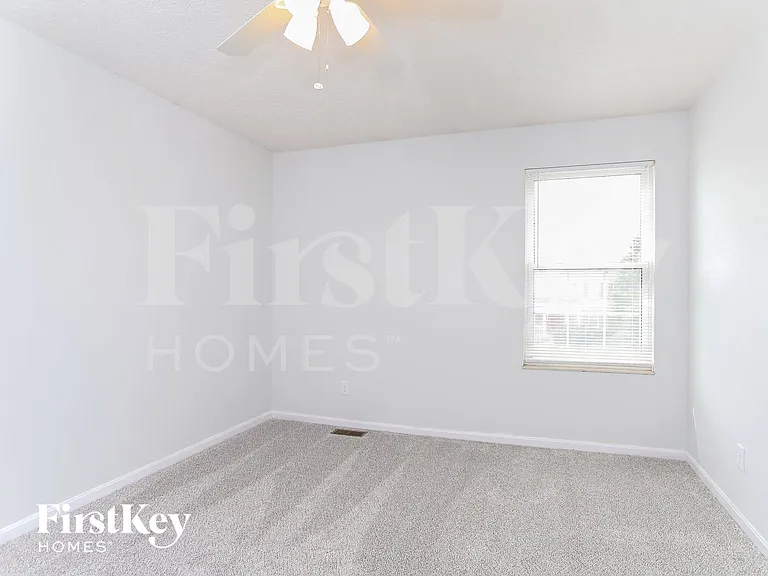 3359 Woodside Dr — Photo 12
