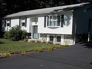 1st image of 10 Dogwood Dr