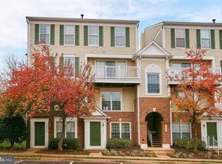 46954 Courtyard Sq, Sterling, VA 20164