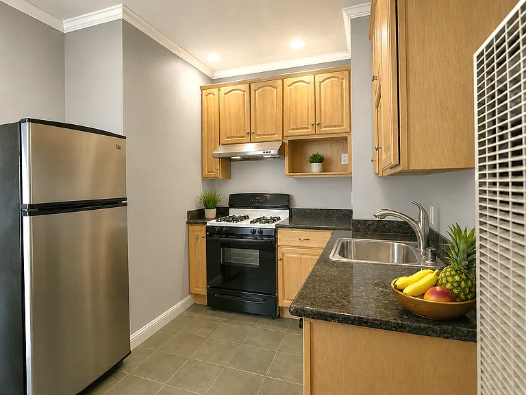441B Union St — Photo 2