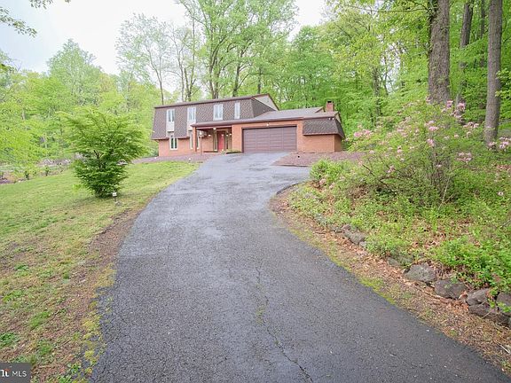 2nd image of 1300 Thomas Oakes Dr