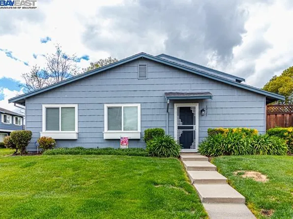 1929 Monterey Dr, Livermore, CA 94551