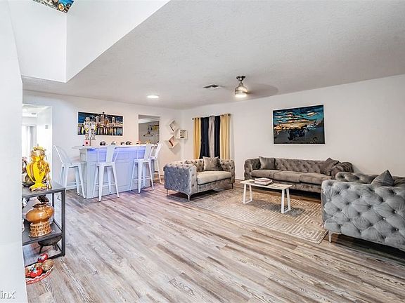 4th image of 10325R Frog Pond Dr