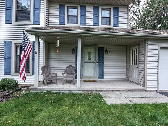 2nd image of 11 Highview Cir