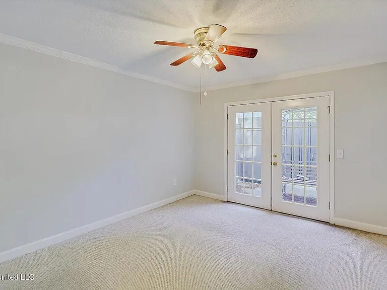 200 Woodgreen Dr #2 — Photo 13