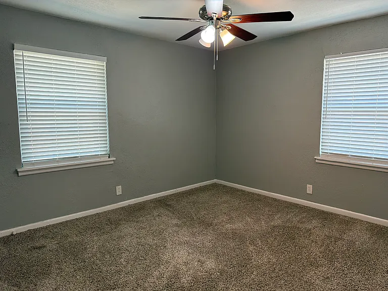 2505 Normont Cir — Photo 10