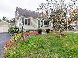 34 Hillsdale Rd, Holbrook, MA 02343