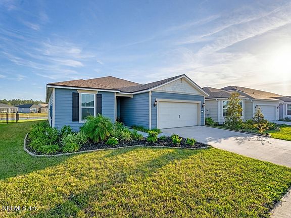 4th image of 141 HICKORY PINE Drive