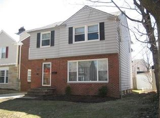 3834 Grenville Rd, University Heights, OH 44118