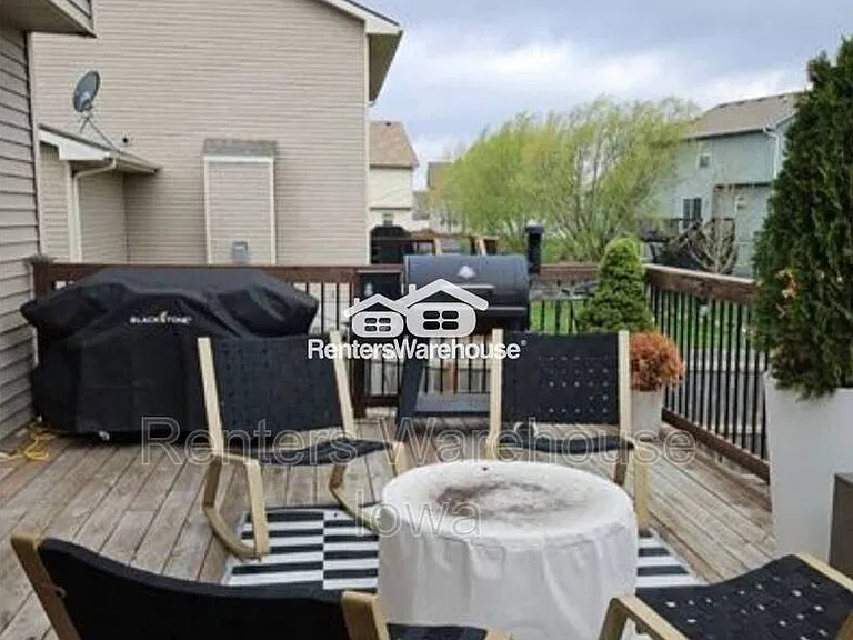 165 SE Pleasant View Dr — Photo 19