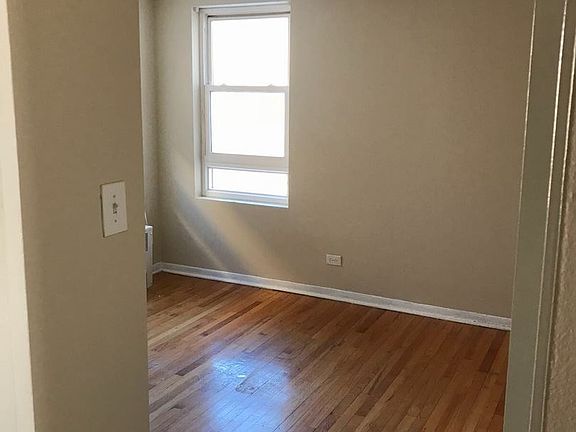 5th image of 6113 N Seeley Ave APT 2B