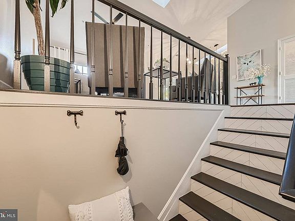 3rd image of 14222 Jib St #5262