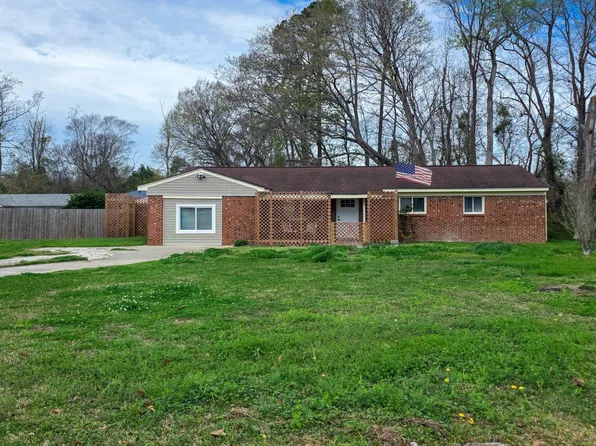 200 Dale Drive, Jacksonville, NC 28540