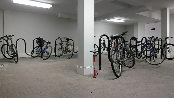 Rented by Nooklyn NYC LLC | media 4