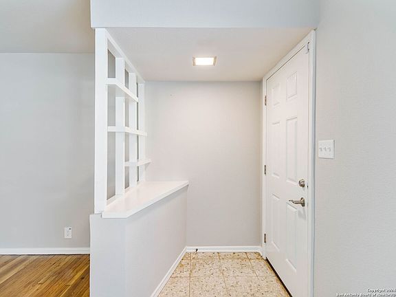 5th image of 314 ARTEMIS DR
