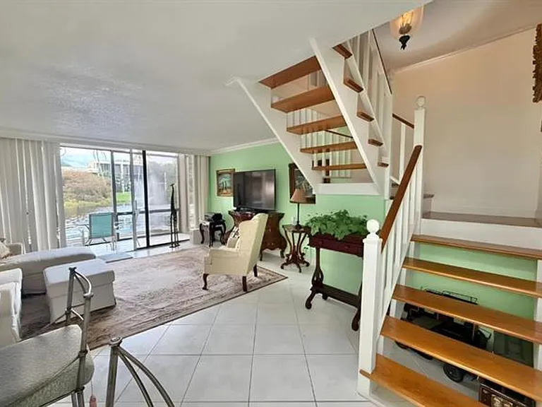 2910 SW 87th Ter #CU-1708 — Photo 16