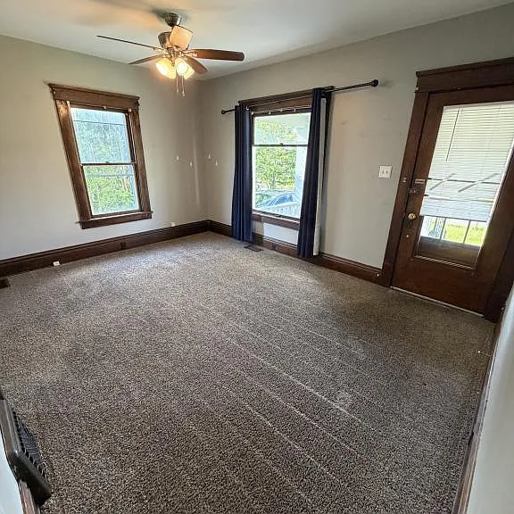 242 W Summit St #244 — Photo 3