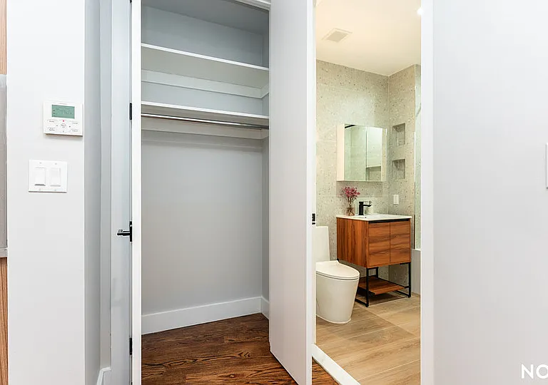 31-61 Vernon Blvd #7L — Photo 14