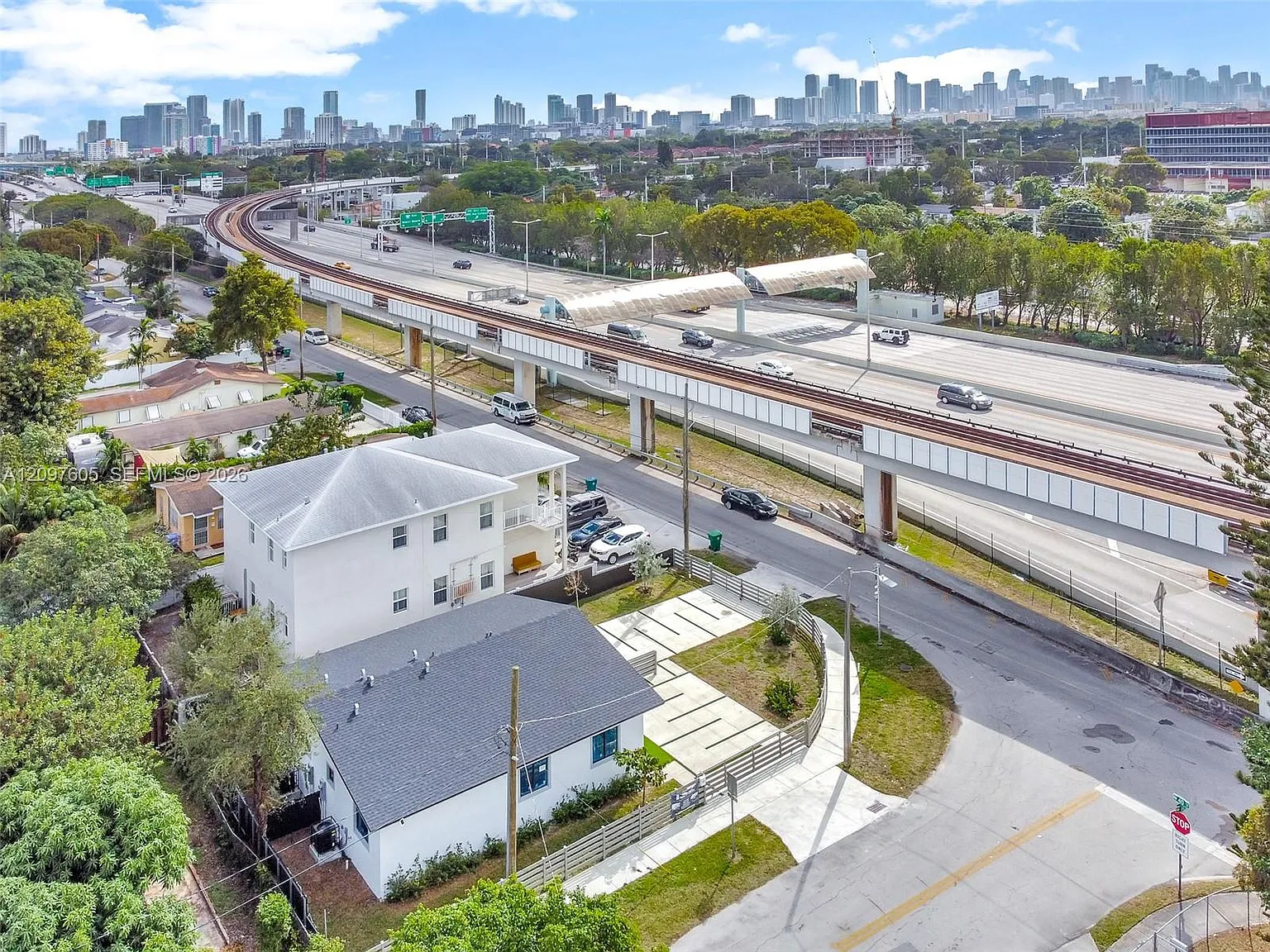 N Miami Estates — Photo 4
