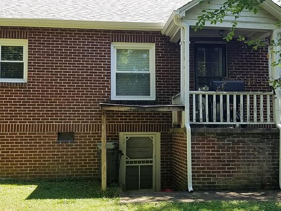 5th image of 115 Hillcrest Dr