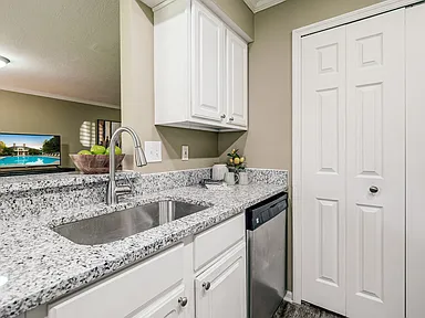 The Woods at Polaris Parkway Apartment Homes — photo 9