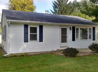 108 N 7th St, Pierceton, IN