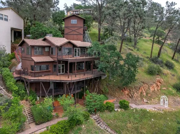 27415 Sky Harbour Rd, Friant, CA 93626