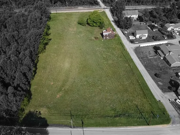 113 Dupont Village Rd, Uniontown, PA 15401