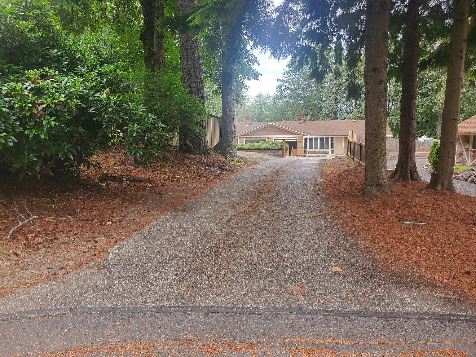 2 bed, 1.5 bath, 1135 sqft, $2,100 — Photo 4