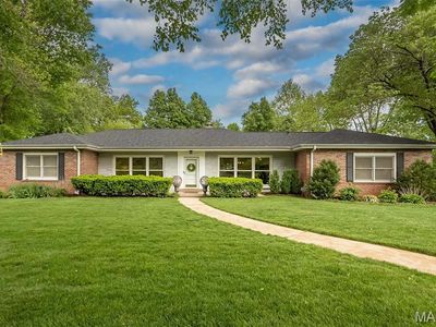 7 Kingston Manor Dr, Saint Louis, MO, 63124