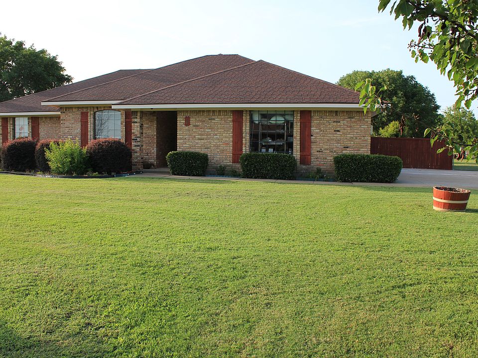 1st image of 1 Creekside Ln