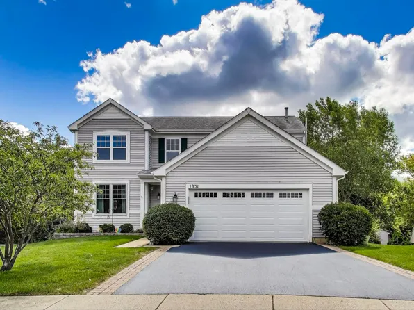 1831 W Rookery Cir, Round Lake, IL 60073