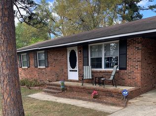 6350 Rockford Dr, Fayetteville, NC 28304