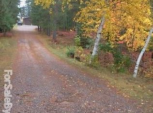 317 Lakewood Ln, Marquette, MI 49855