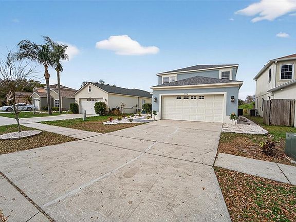 4th image of 1112 Lake Shore Ranch Dr