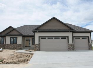 1469 Century Corner Ln NE, Rochester, MN 55906