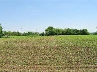 2202 N Queen Anne Rd, Woodstock, IL 60098