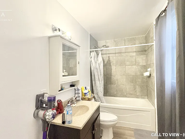 210 Armstrong St #4 — Photo 5