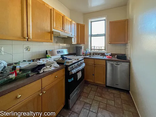 Rented by Sterling Realty Solution Inc | media 8