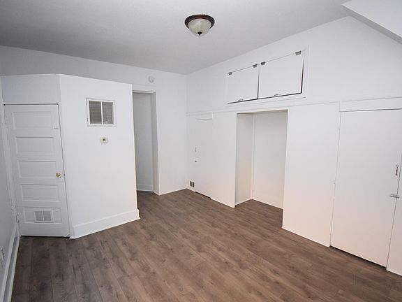 3rd image of 44 N Beville Ave