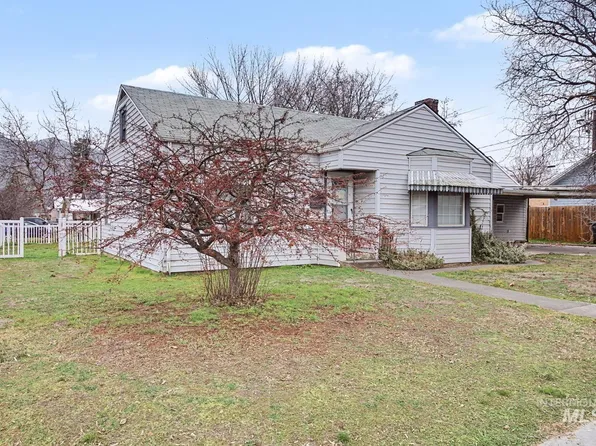 918 Elm St, Clarkston, WA 99403