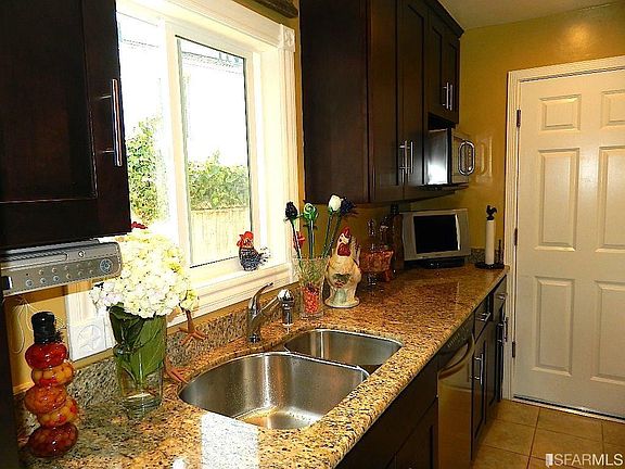 3rd image of 1631 Sweetwood Dr