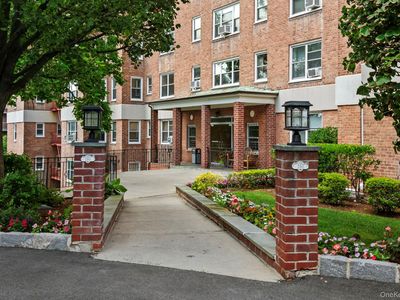 290 Collins Ave #3B, Mount Vernon, NY, 10552