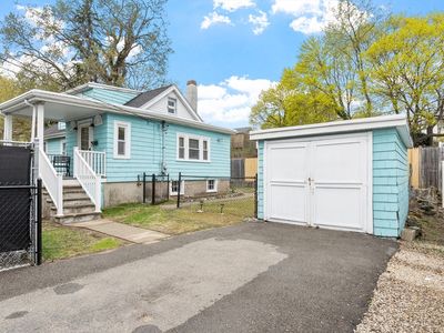 124-124R Highland Ave, Salem, MA, 01970