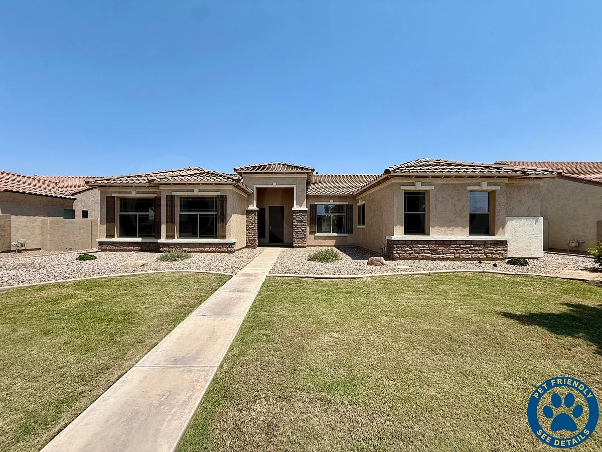 3 bed, 2.0 bath, 2323 sqft, $2,599 — Photo 1