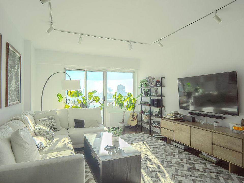 1st image of 60 E 8th St APT 20M