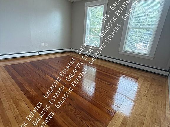 5th image of 325 Walnut St #2